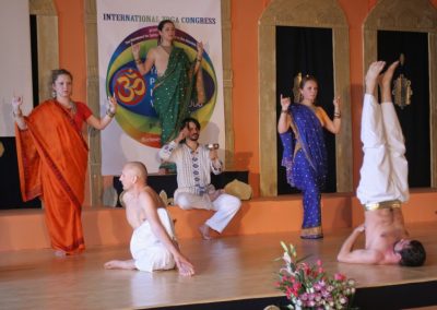 international-yoga-congress_theatre-02